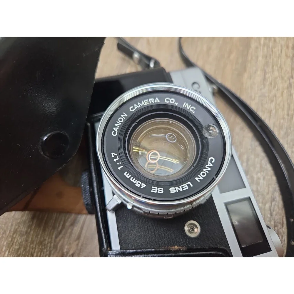CLEAN Canon Canonet QL17  QL 35mm Rangefinder Camera 40mm 1:1.7 Lens UNTESTED